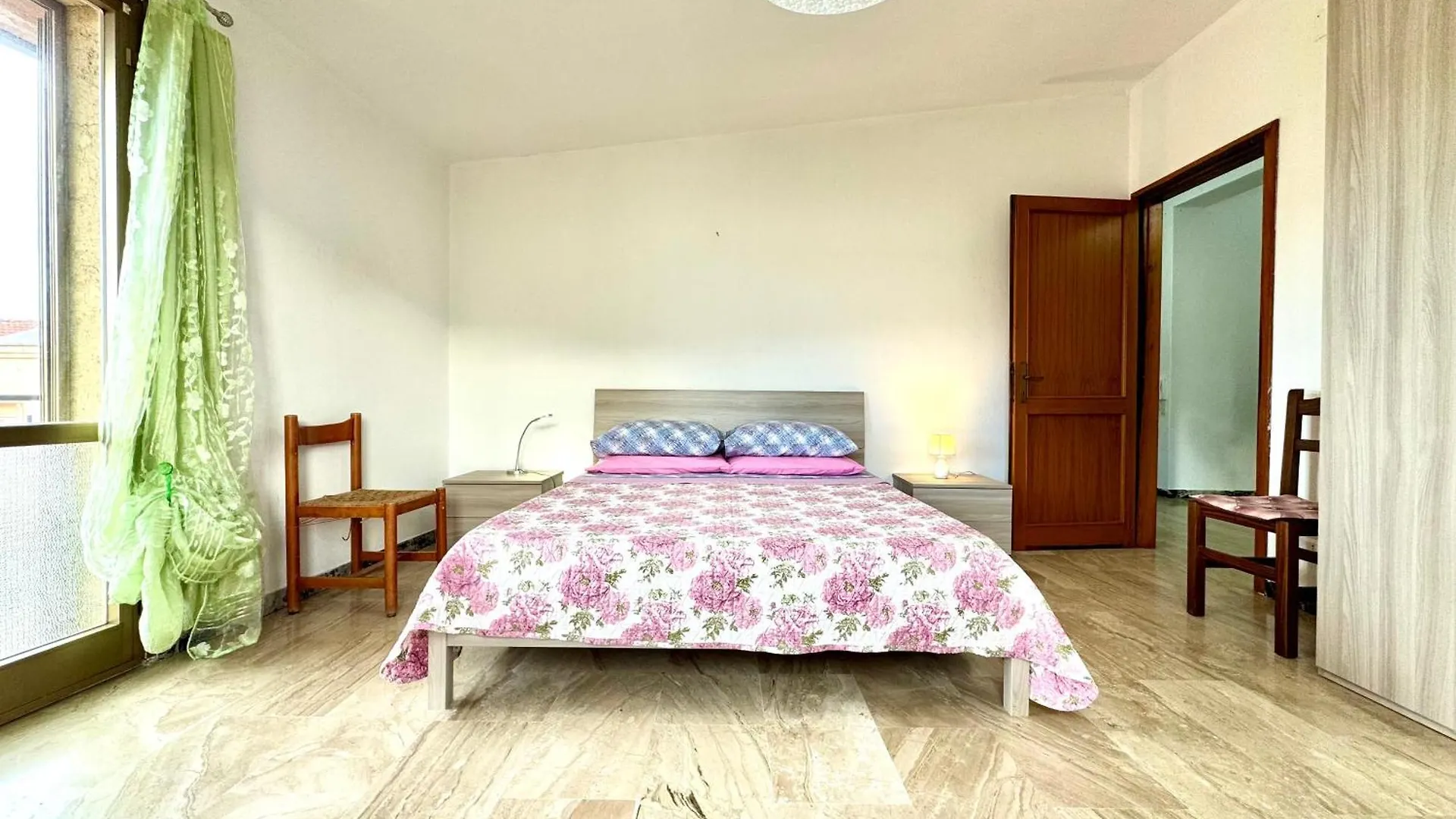 Central Apartment 바리사르도