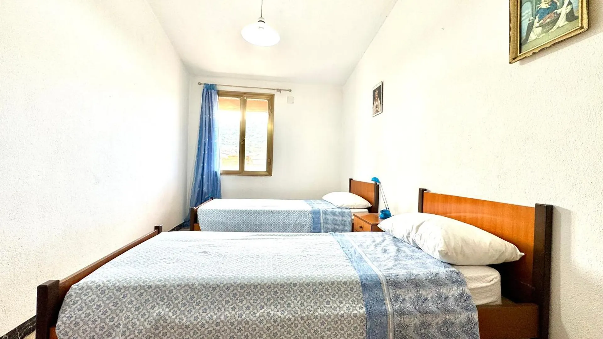 Central Apartment 바리사르도 0*,  이탈리아